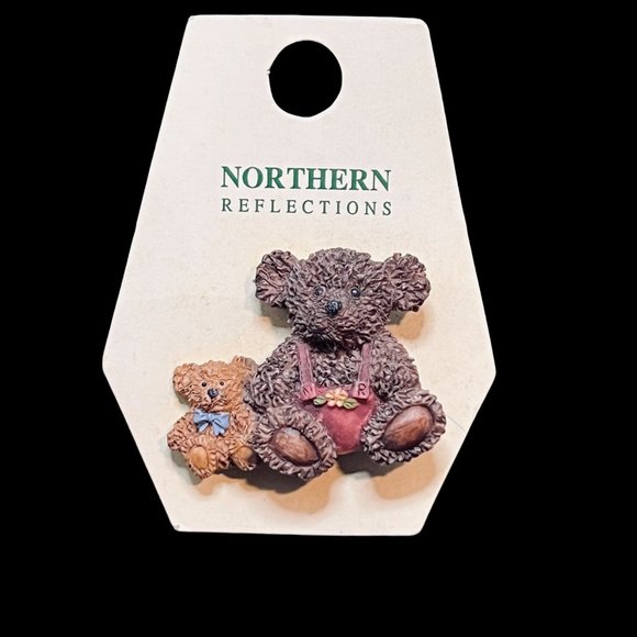 Northern Reflections Resin Teddy Bears Lapel Pin (4779) - Picture 1 of 5